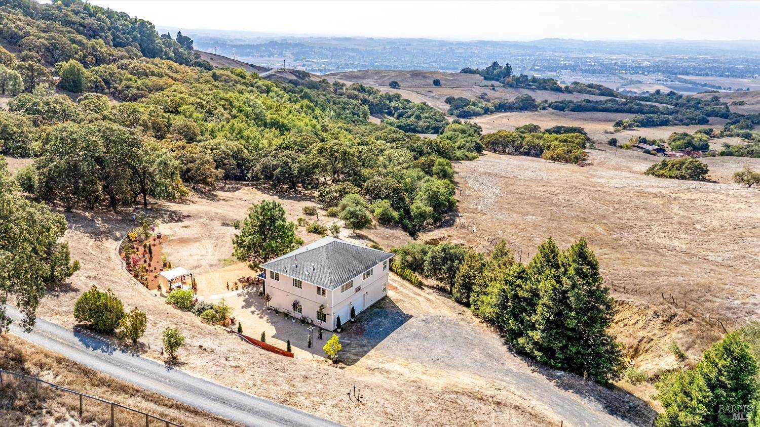 Penngrove, CA 94951,6001 Lichau RD