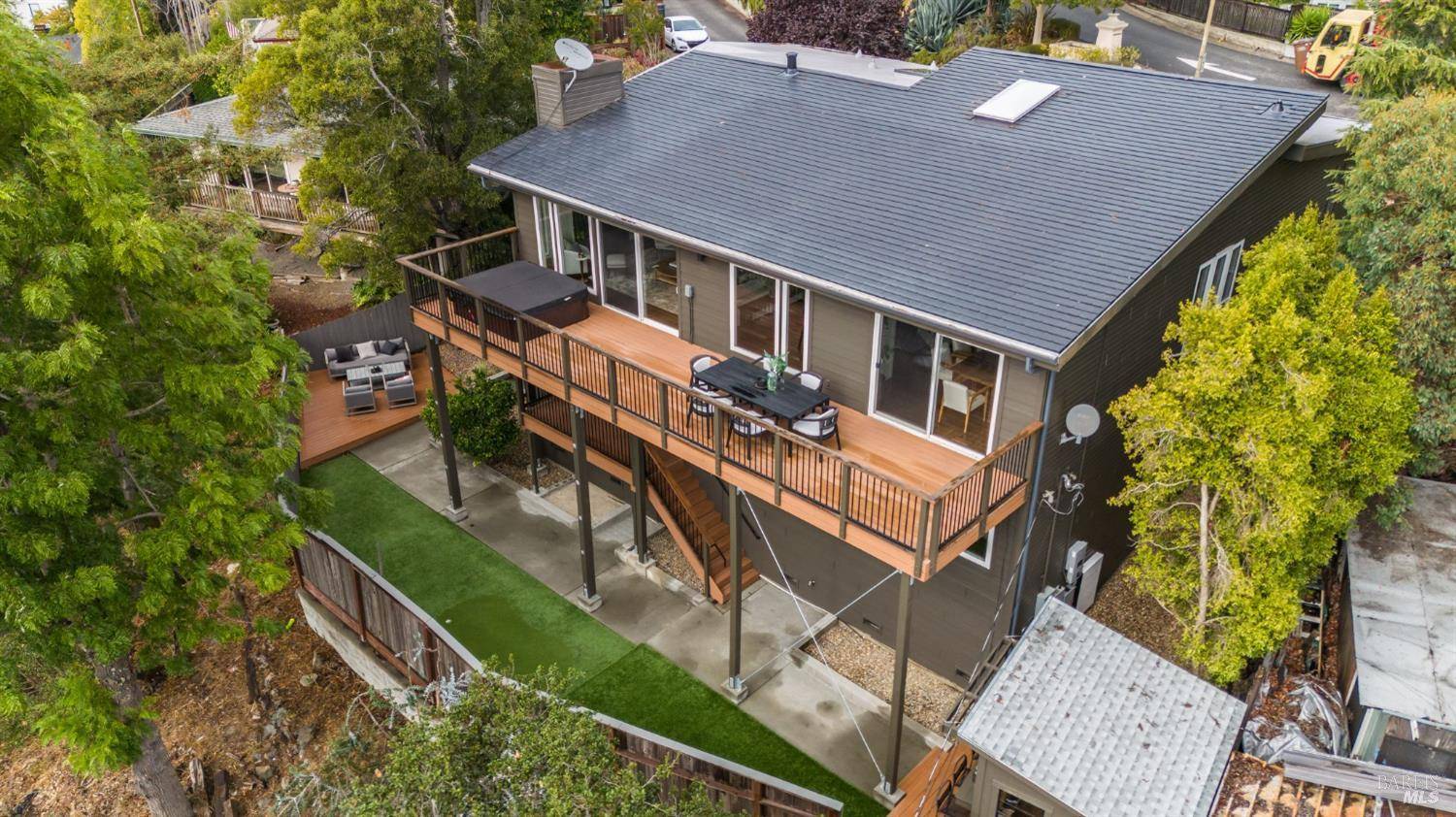 Greenbrae, CA 94904,370 Via La Cumbre