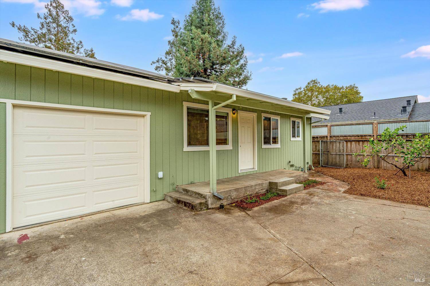 Santa Rosa, CA 95401,310 Boyce ST A