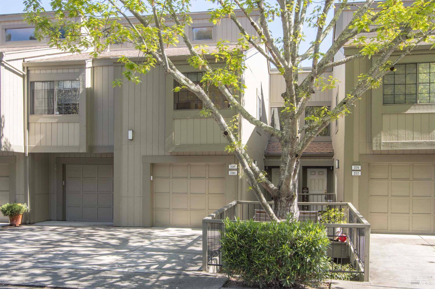 Novato, CA 94949,230 Pelican LN