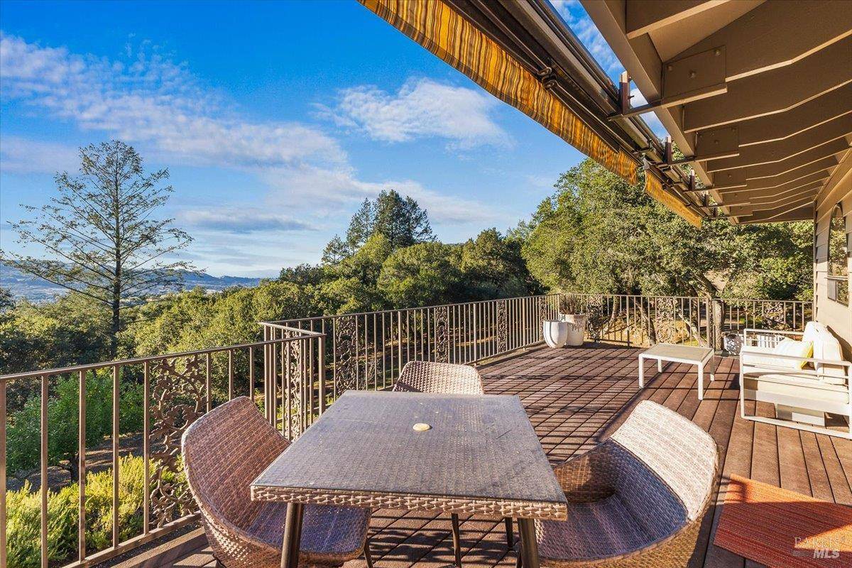 Santa Rosa, CA 95404,7061 Bennett Valley RD