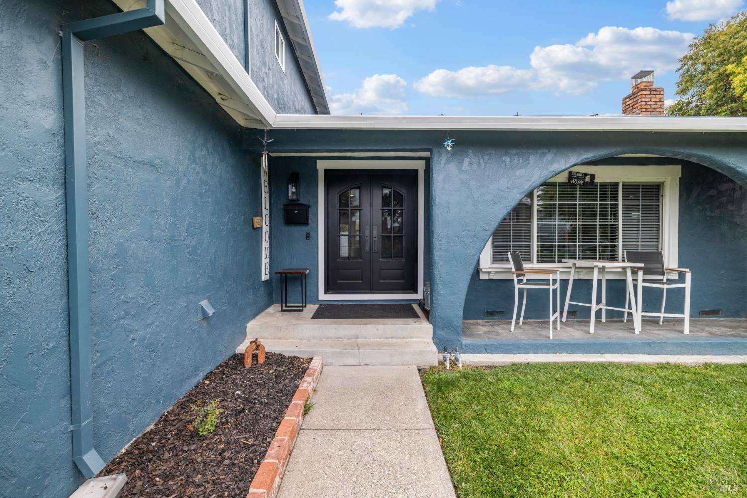 Petaluma, CA 94954,831 Wood LN