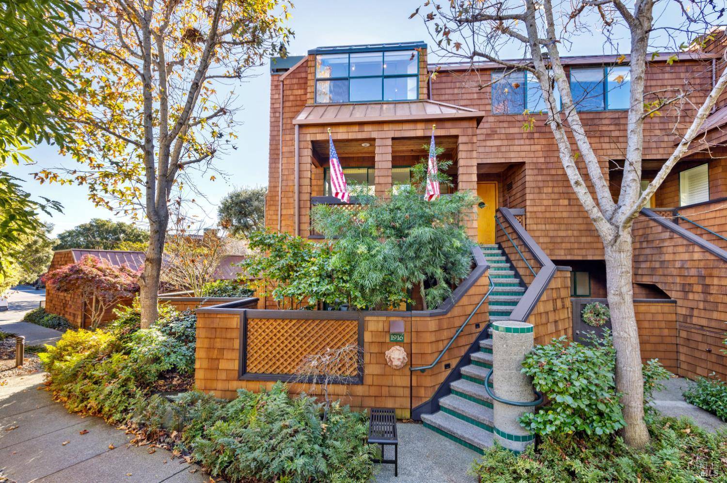 Tiburon, CA 94920,1916 Mar West ST