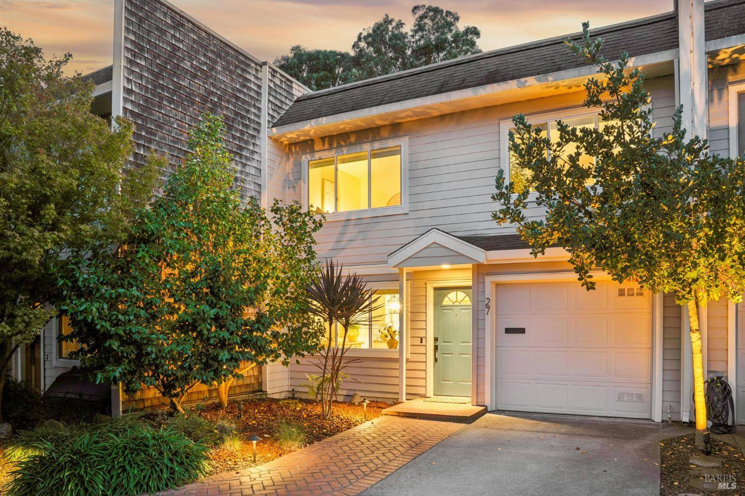 Corte Madera, CA 94925,27 Mariner Green DR