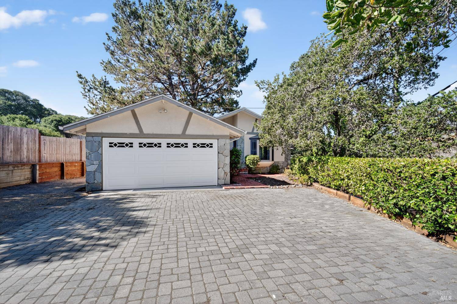 Petaluma, CA 94952,411 Cherry ST