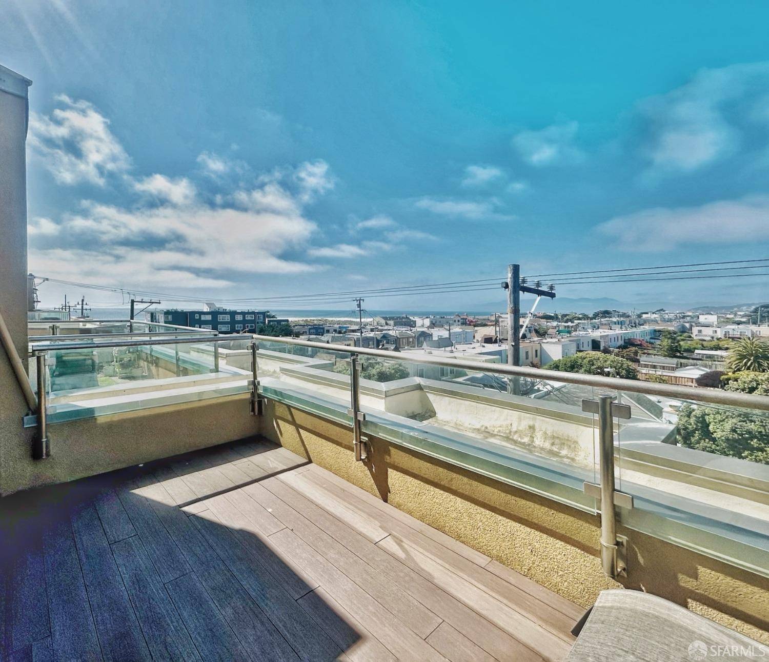 San Francisco, CA 94116,3535 Wawona ST 422