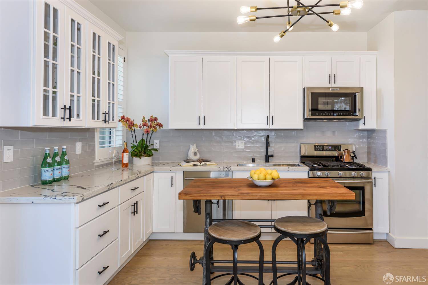 San Francisco, CA 94114,1 Hoffman AVE A