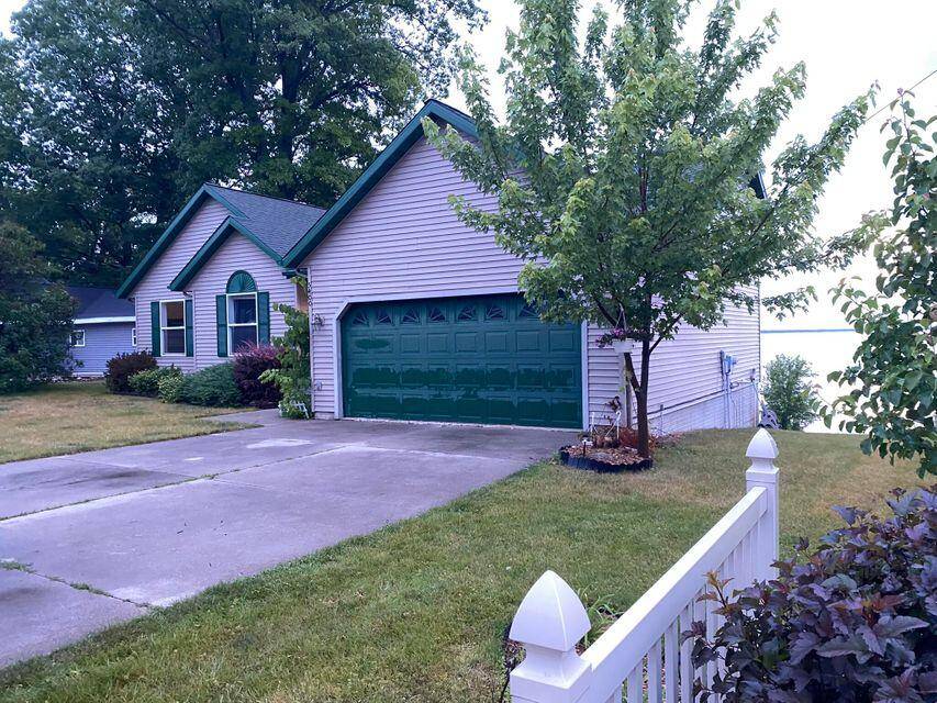 Houghton Lake, MI 48629,5400 W Houghton Lake DR