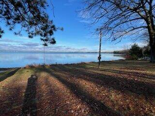 Roscommon, MI 48653,991 W Higgins Lake DR