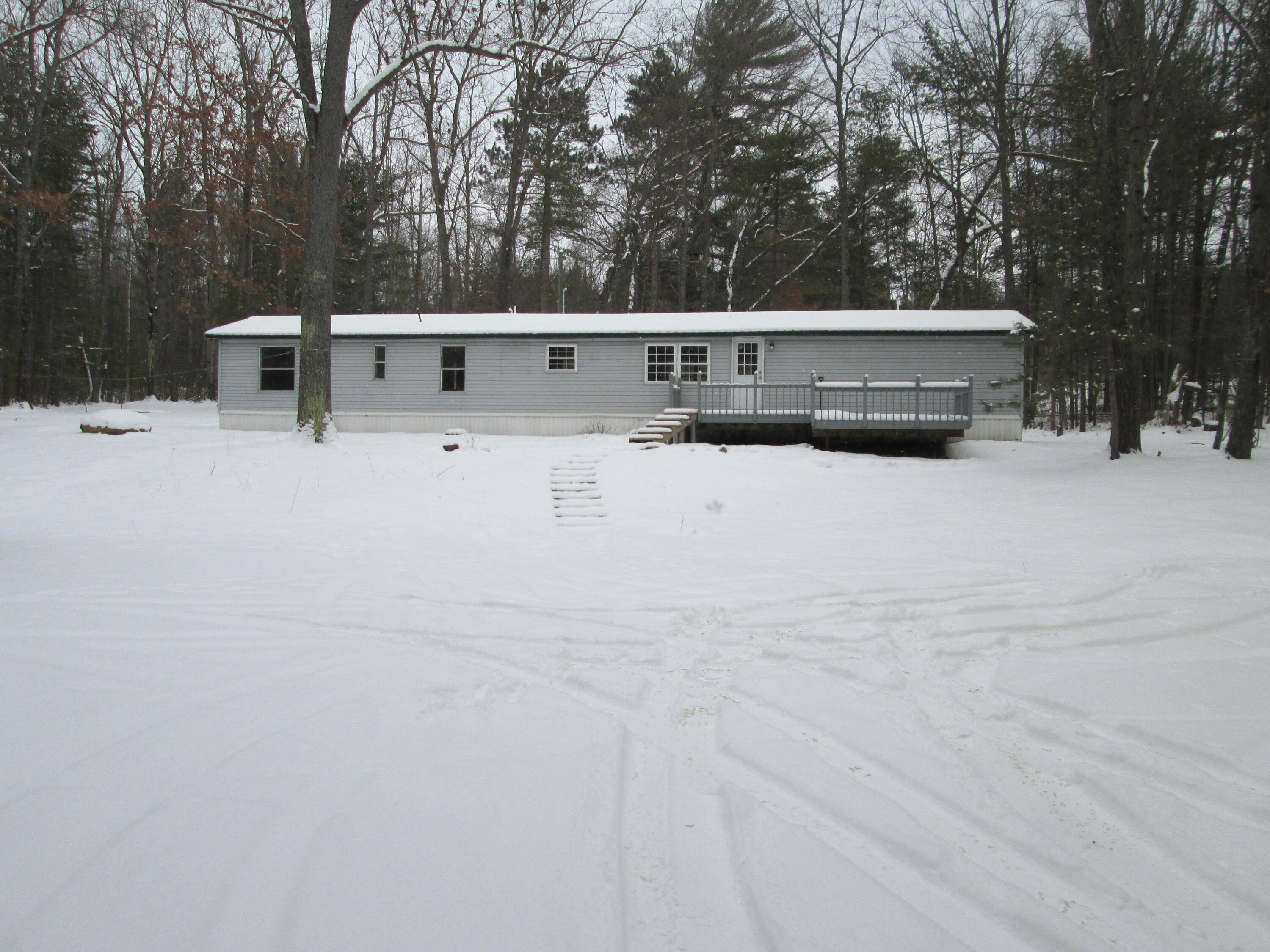 Lewiston, MI 49756,4490 Oakwood DR