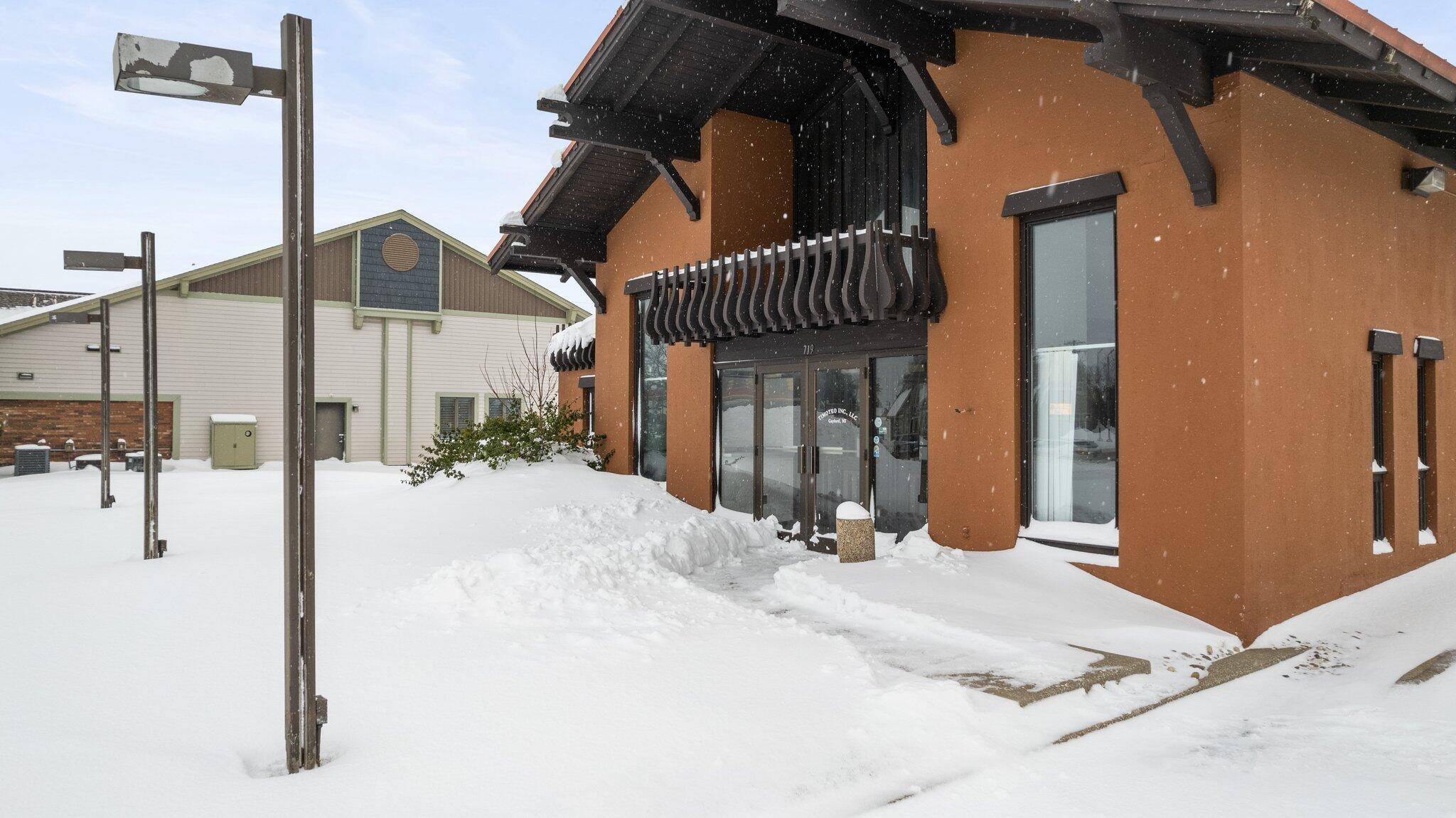 Gaylord, MI 49735,719 W Main ST