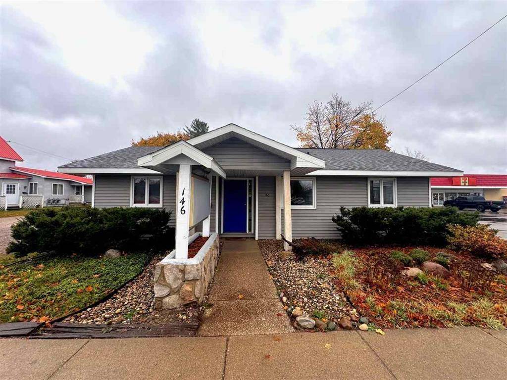 Gaylord, MI 49735,146 N Center AVE