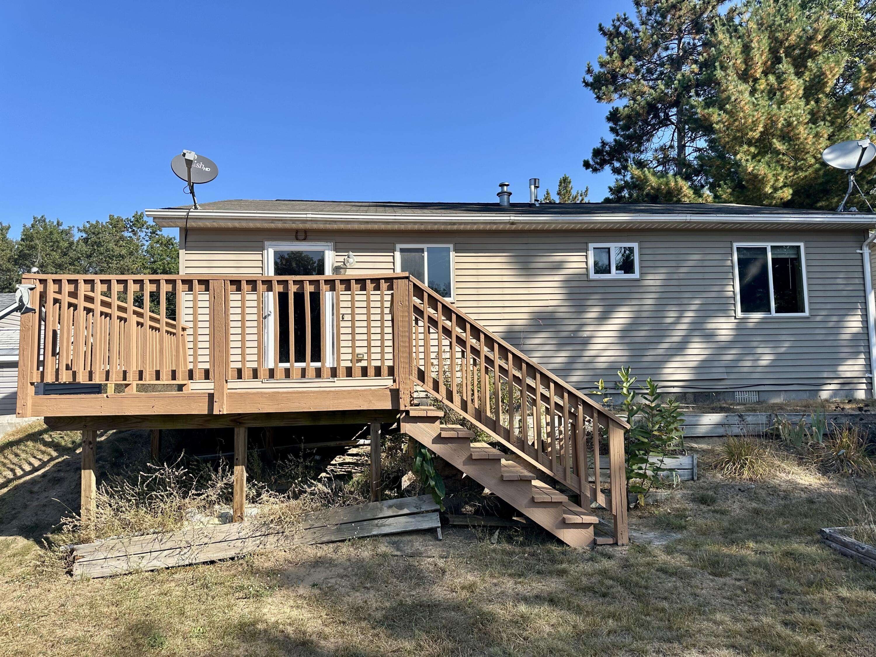 St. Helen, MI 48656,10058 Pinewood RD