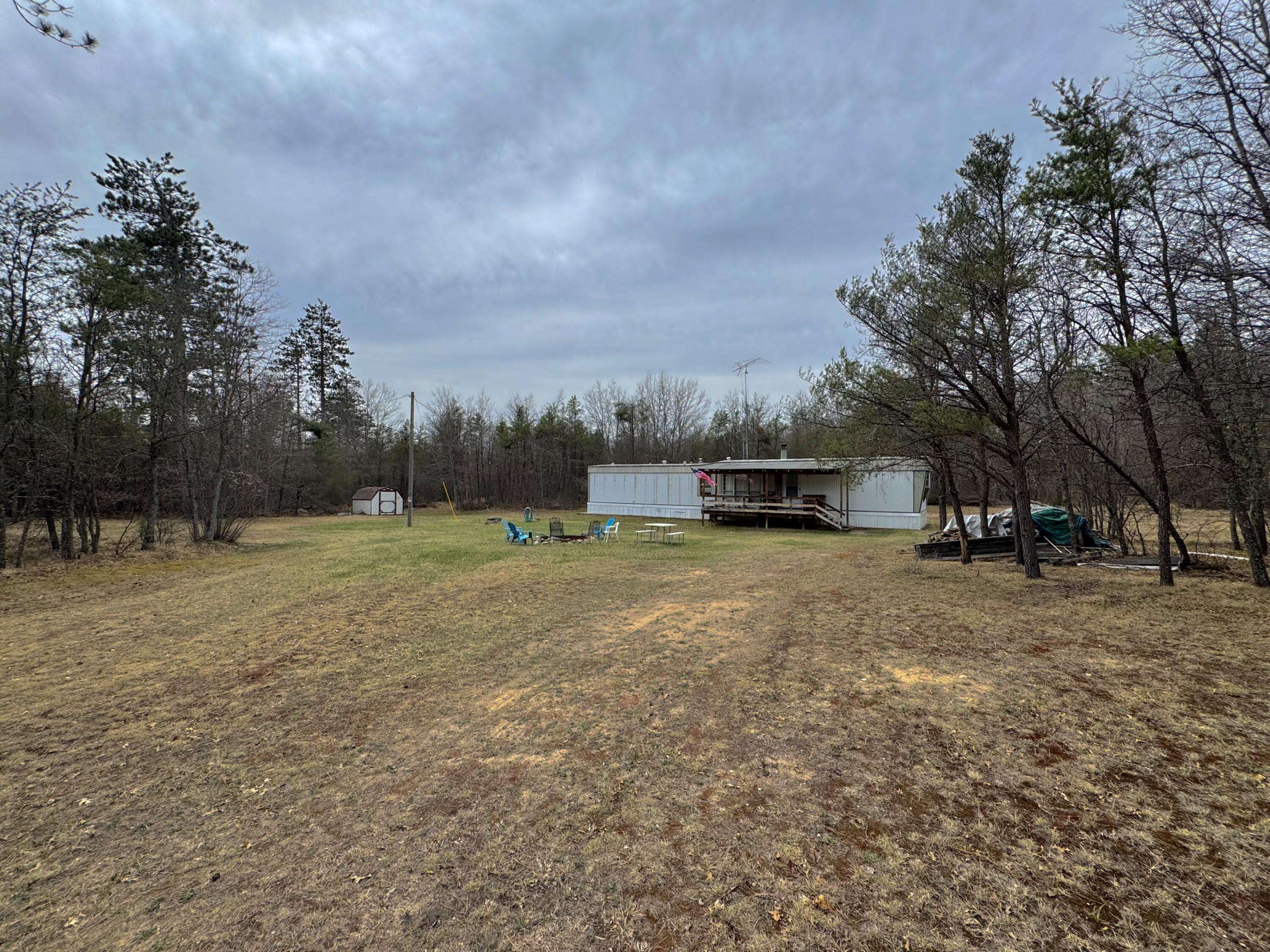 Grayling, MI 49738,427 Goline RD