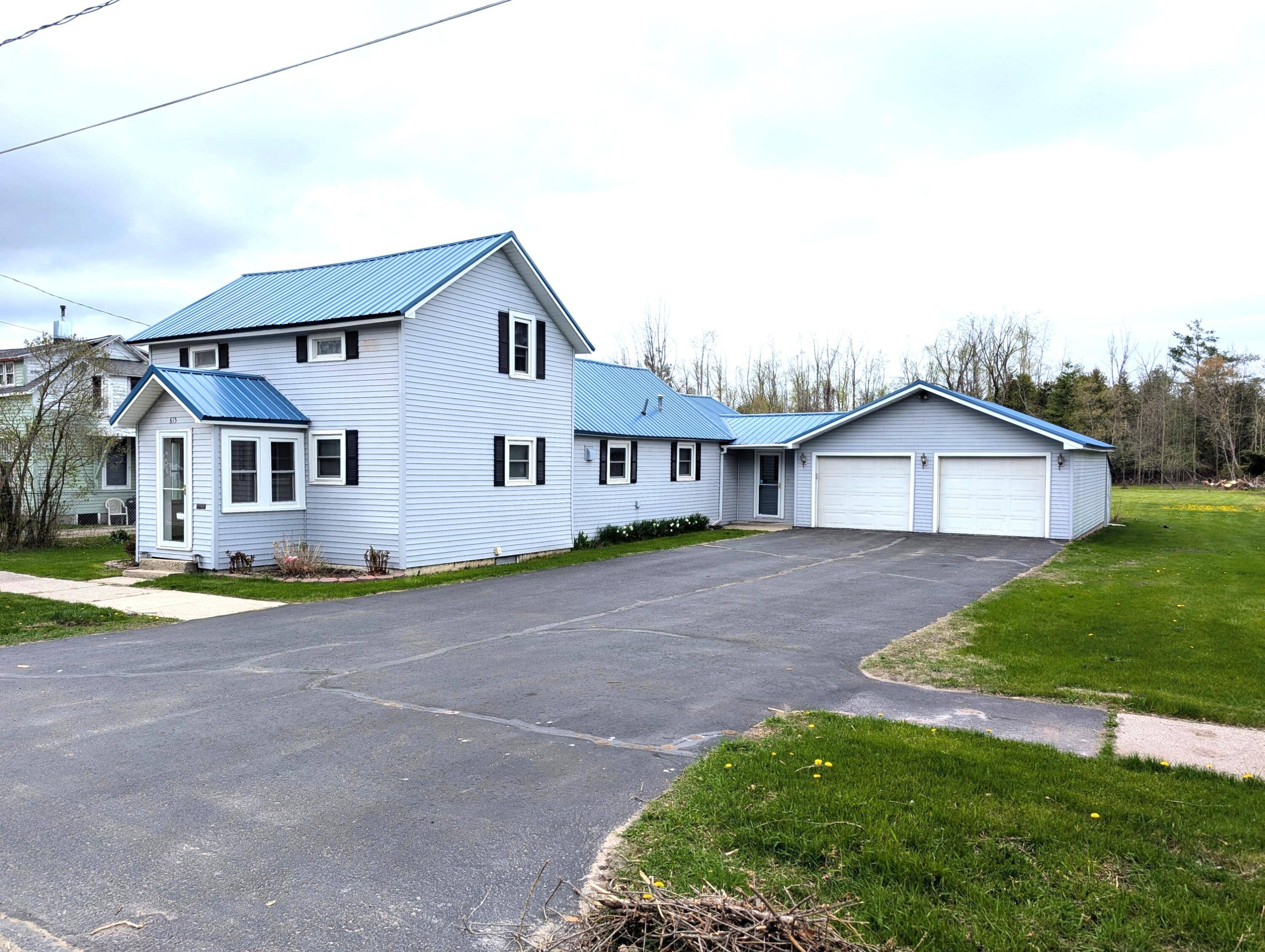 Cheboygan, MI 49721,615 Duncan AVE