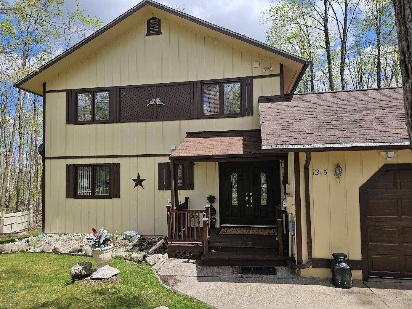 Gaylord, MI 49735,1215 Matterhorn CT
