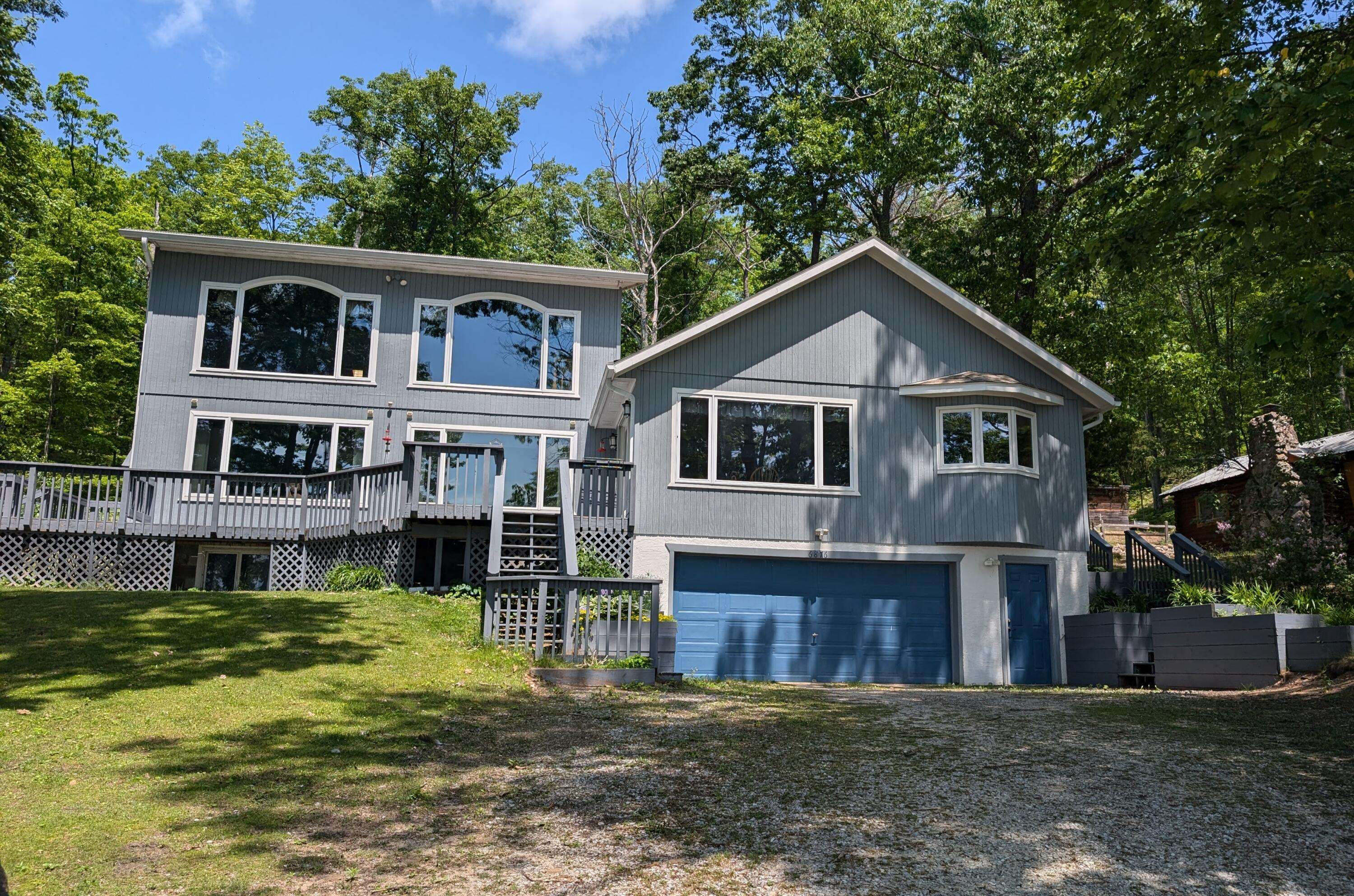 Atlanta, MI 49709,6876 SHORELINE DR