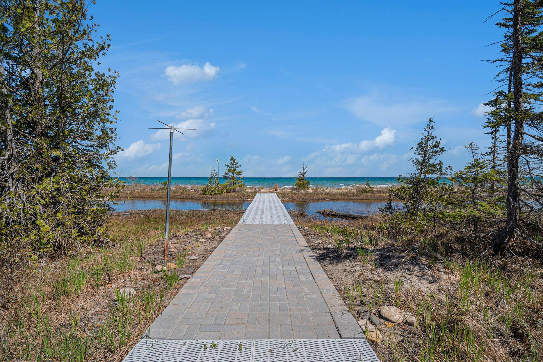 Rogers City, MI 49779,6850 Beach RD