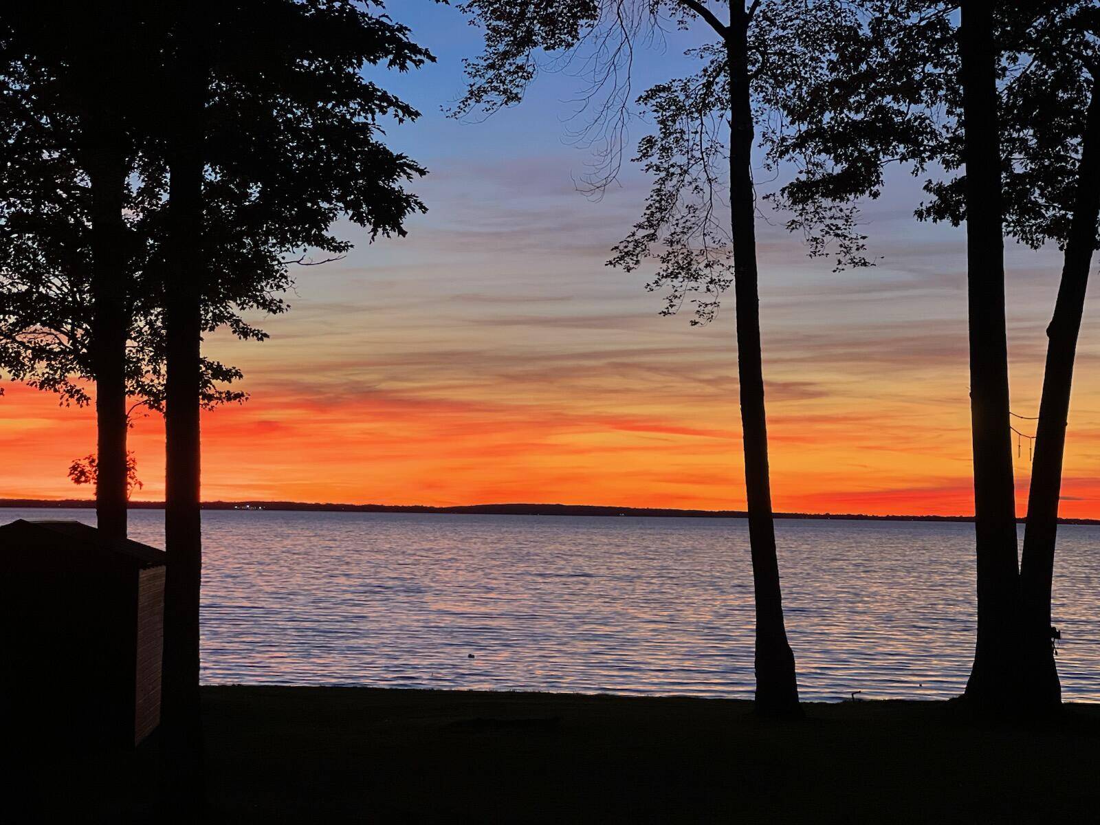 Houghton Lake, MI 48629,220 McDonald DR