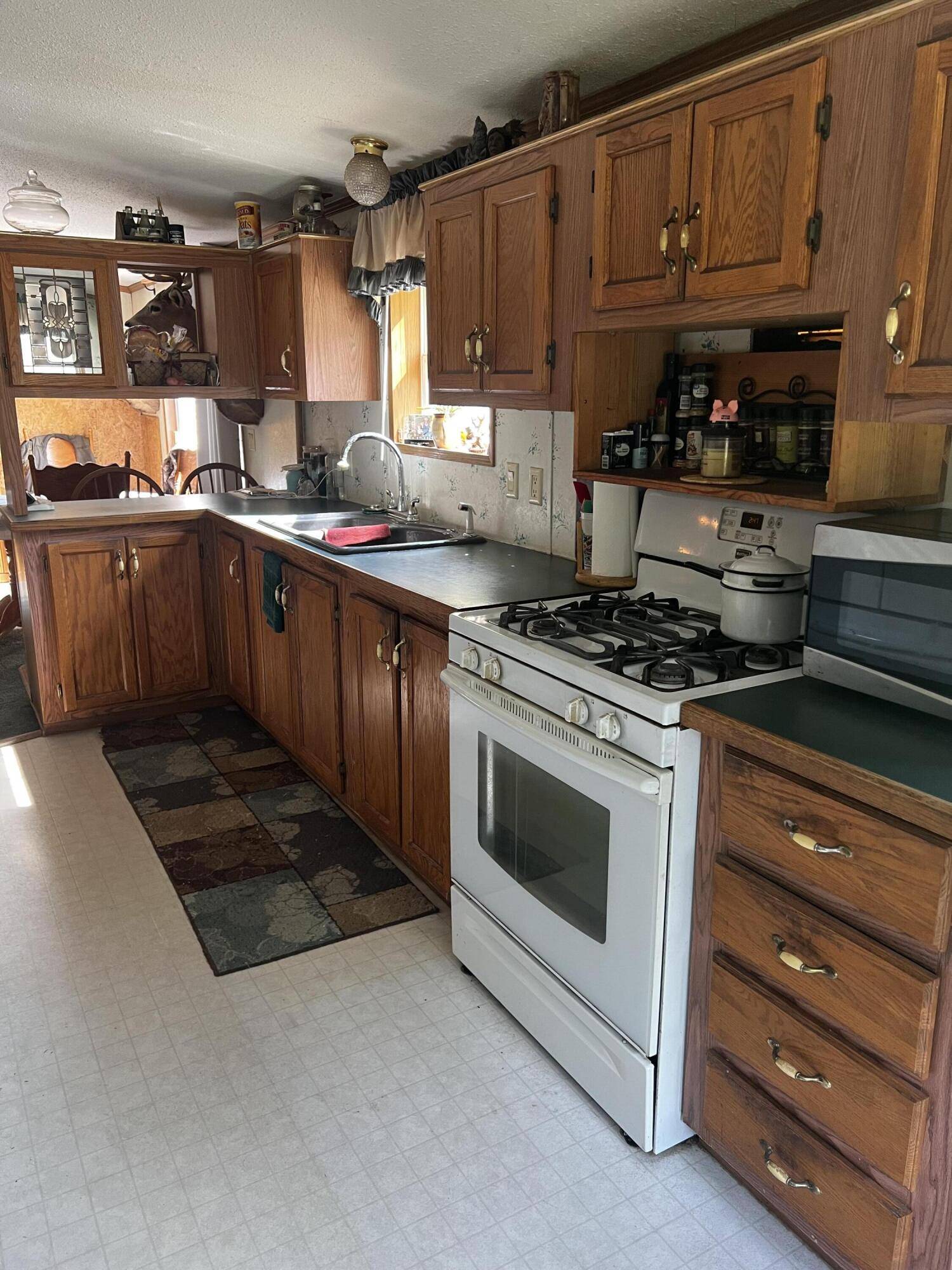St. Helen, MI 48656,577 Wilderness TRL