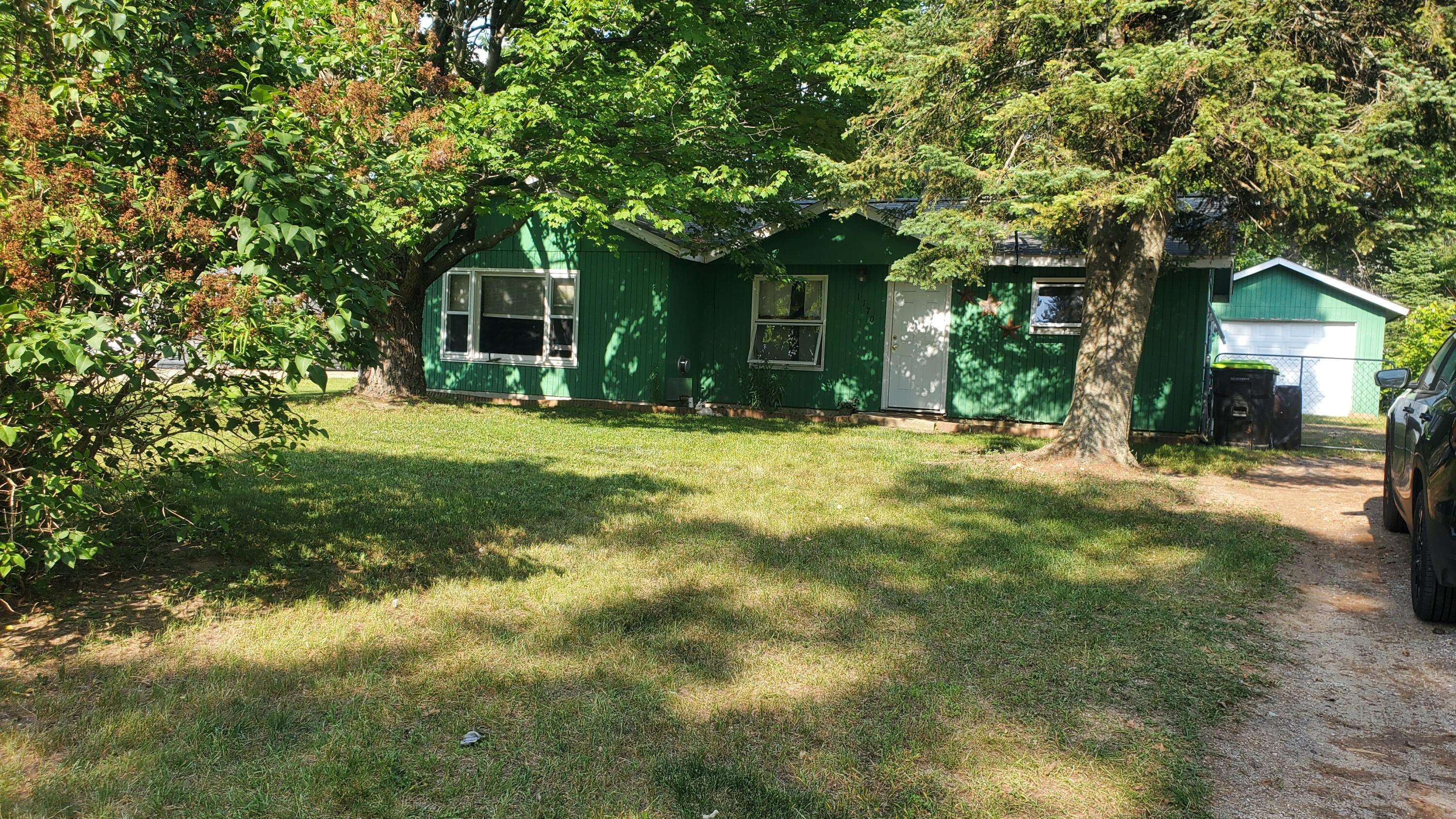 St. Helen, MI 48656,1170 Knollwood DR