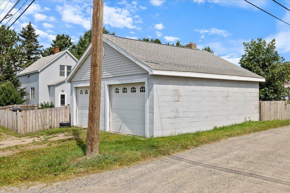 Ely, MN 55731,1004 Madison St