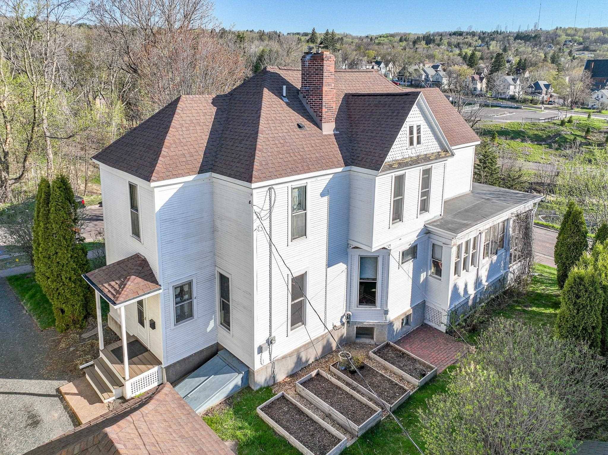 Duluth, MN 55806,429 N 26th Ave W