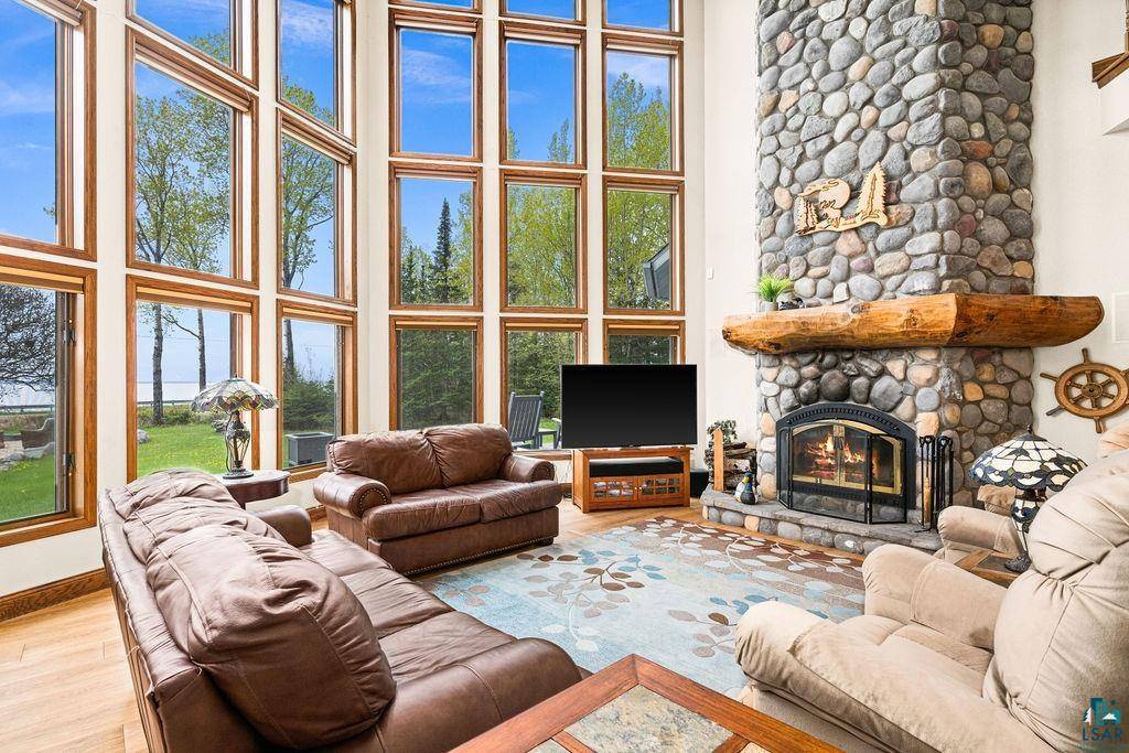 Duluth, MN 55804,5491 North Shore Dr