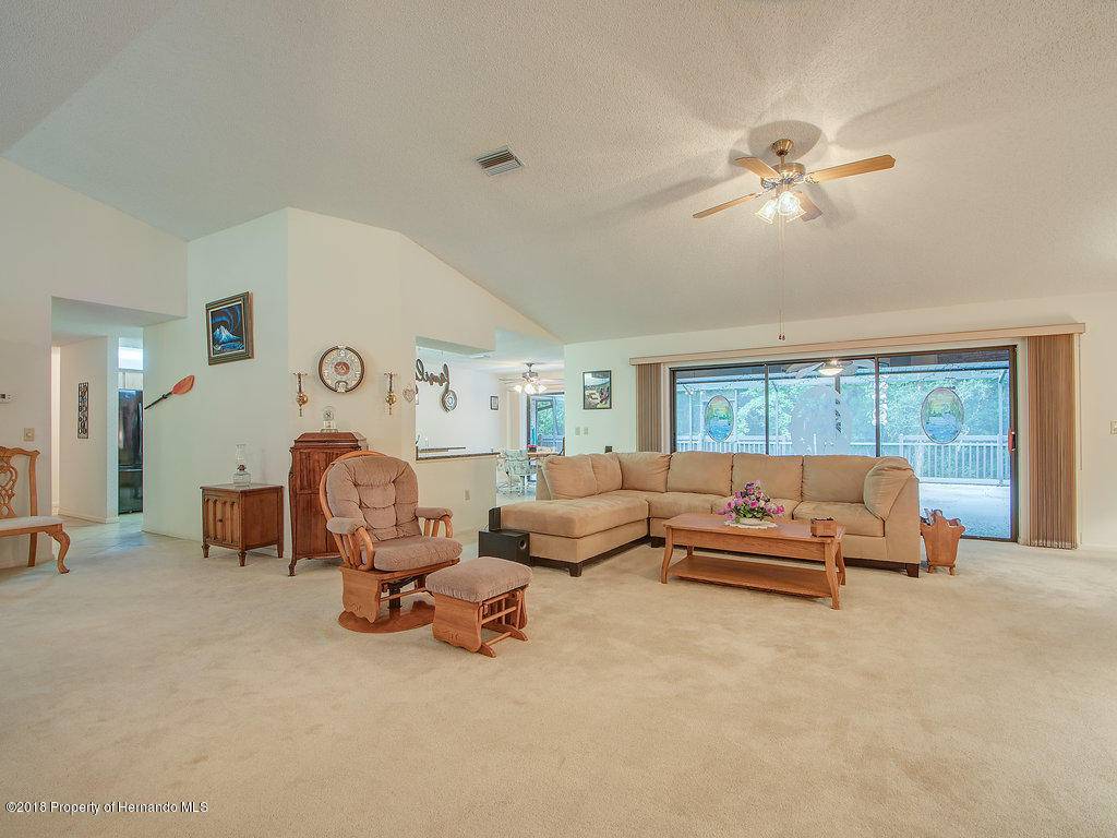 Brooksville, FL 34602,27108 Country Oak Drive