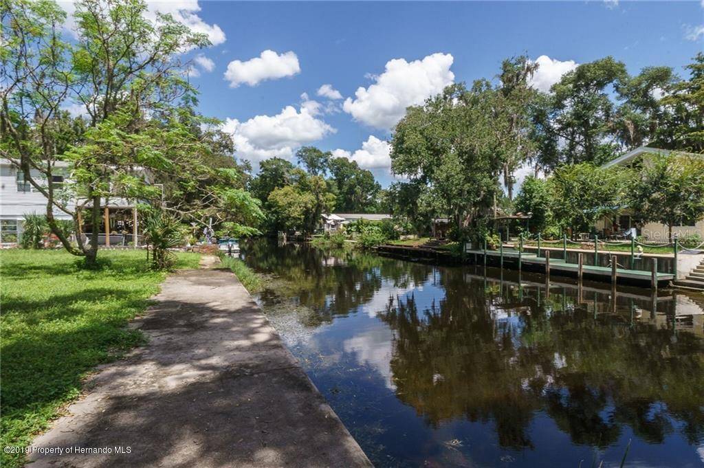 Weeki Wachee, FL 34607,6216 Bear Trail