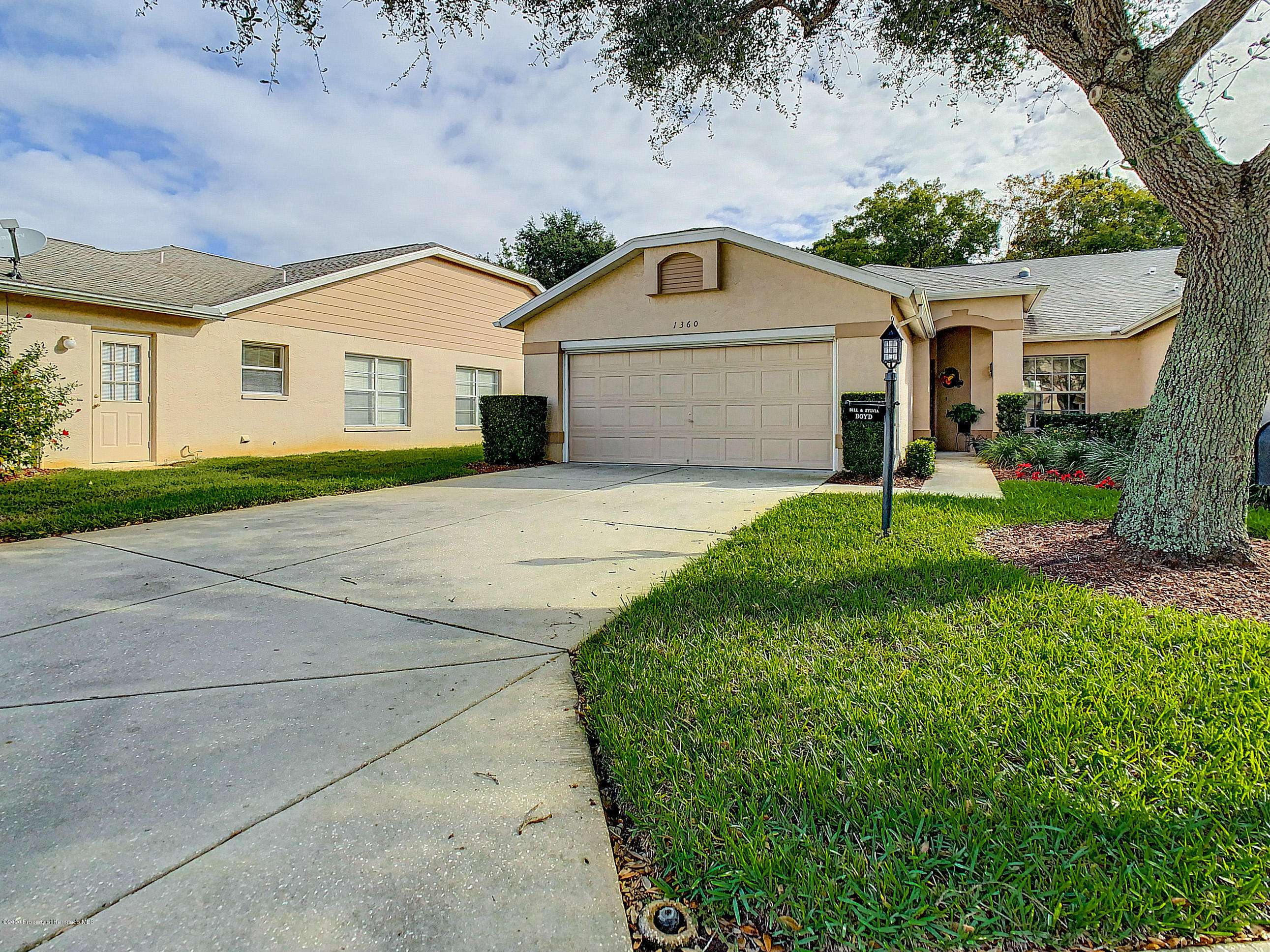 Spring Hill, FL 34606,1360 Crescent Oaks Court