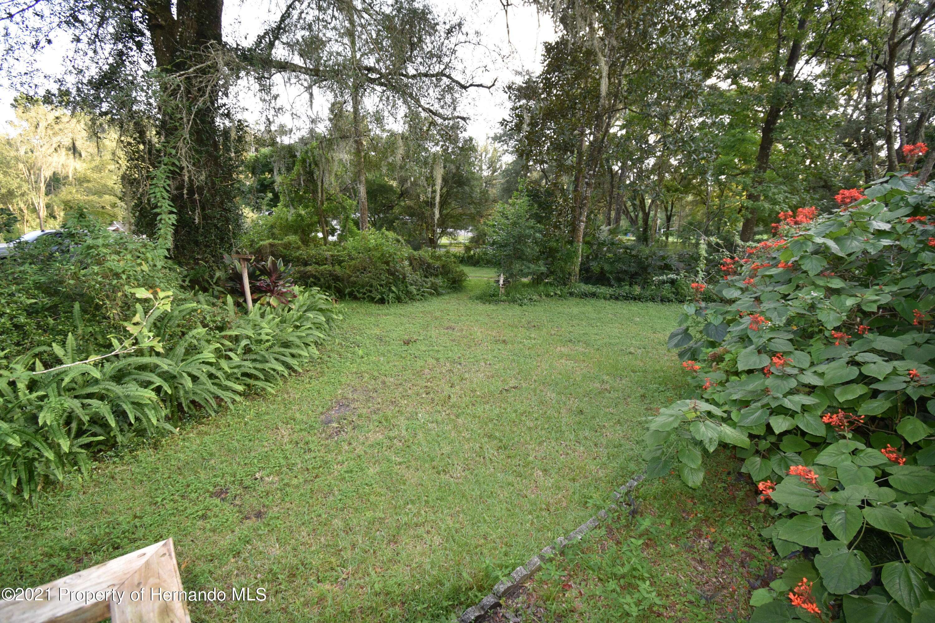 Bushnell, FL 33513,8297 CR 648