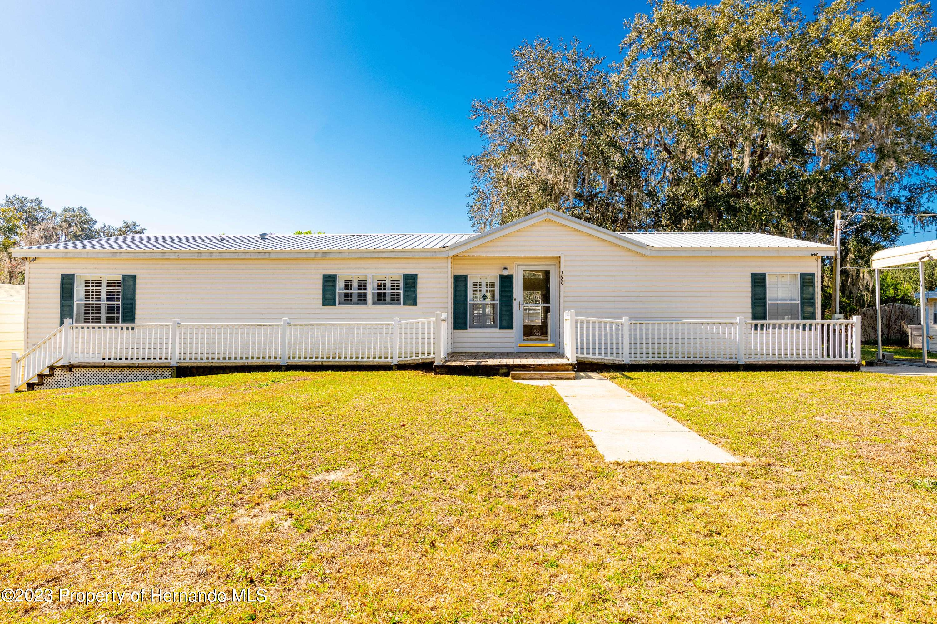 Inverness, FL 34453,1800 RETREAT Drive N