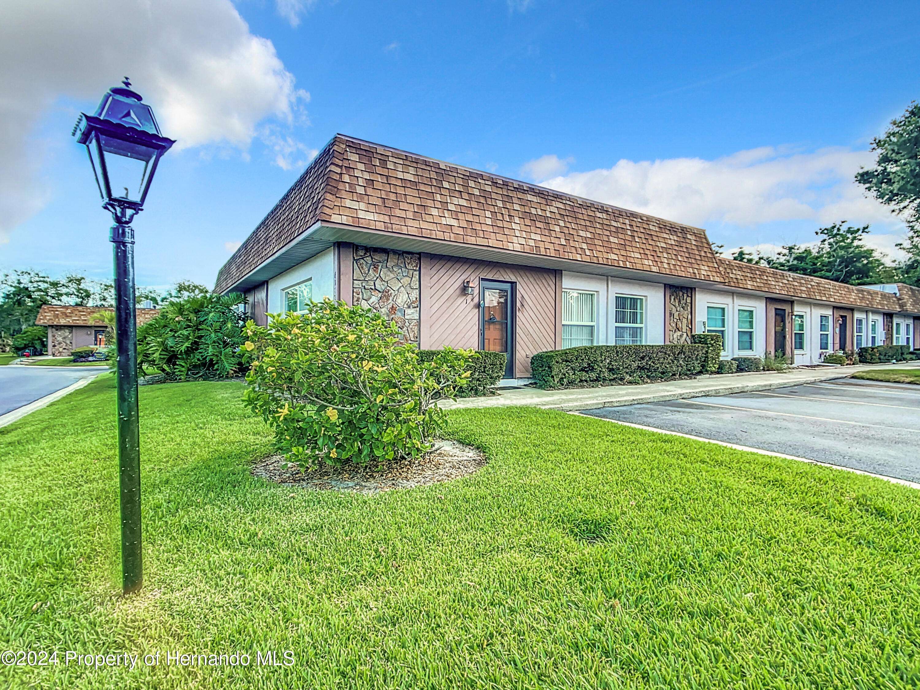 New Port Richey, FL 34653,6177 Chesham Drive #1