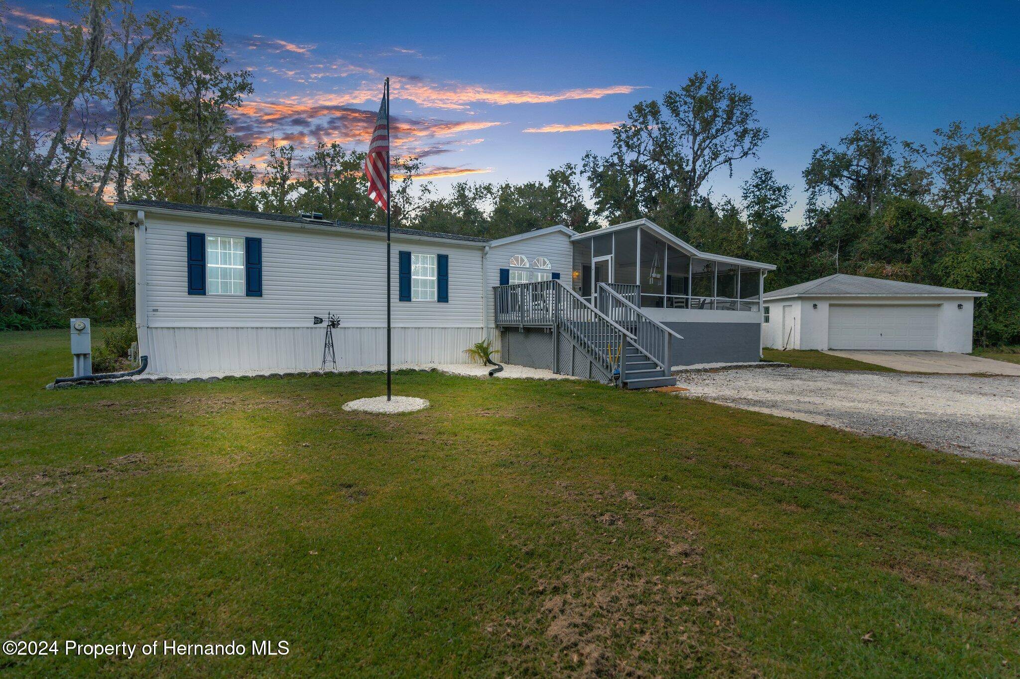 Brooksville, FL 34614,13477 Brooksville Rock Road