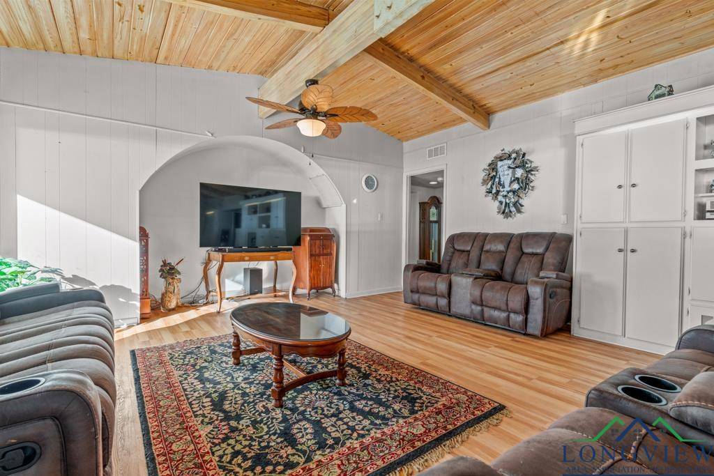 Avinger, TX 75630,526 Shadywood Lane