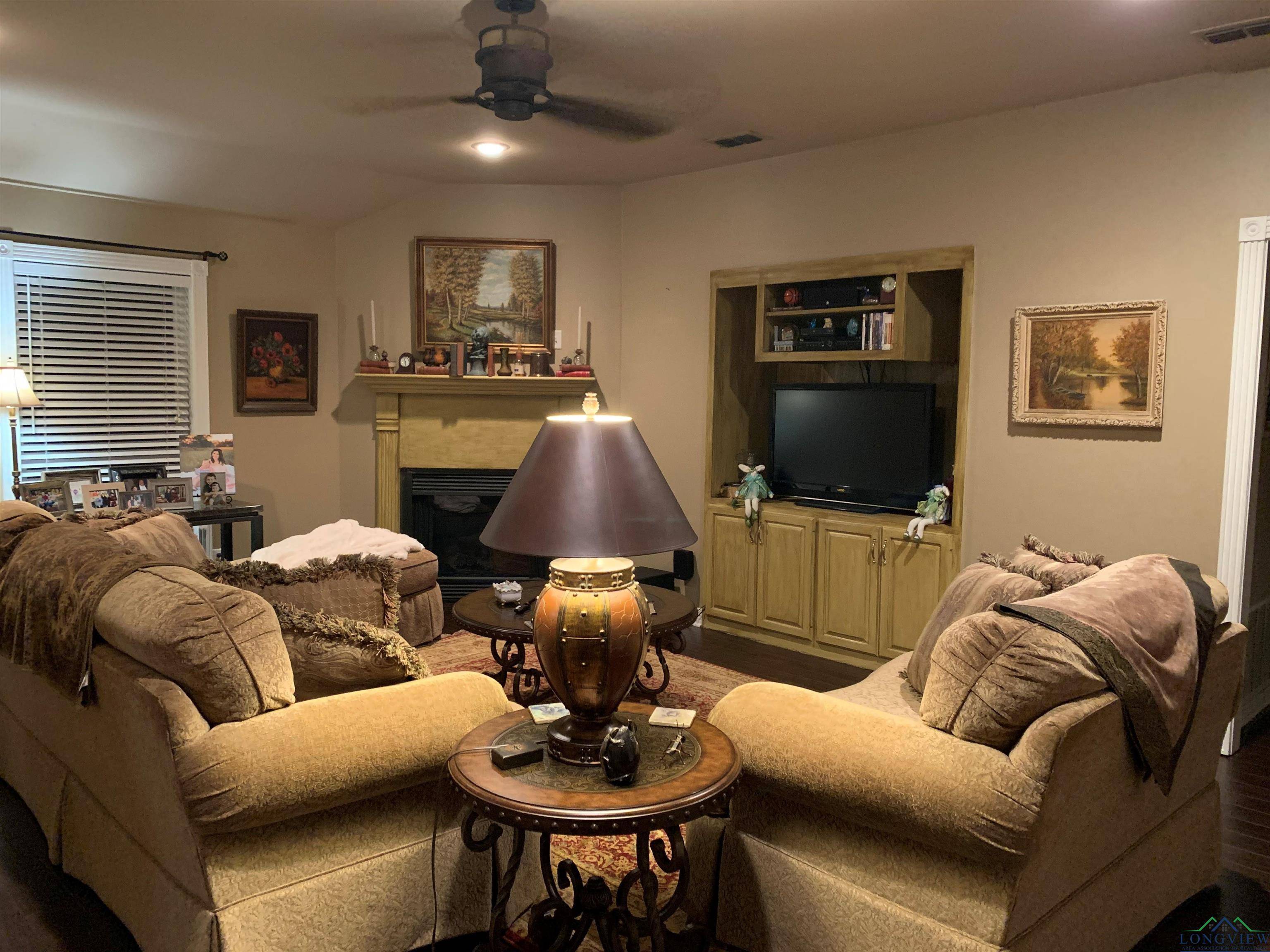 Kilgore, TX 75662,3303 Birdsong