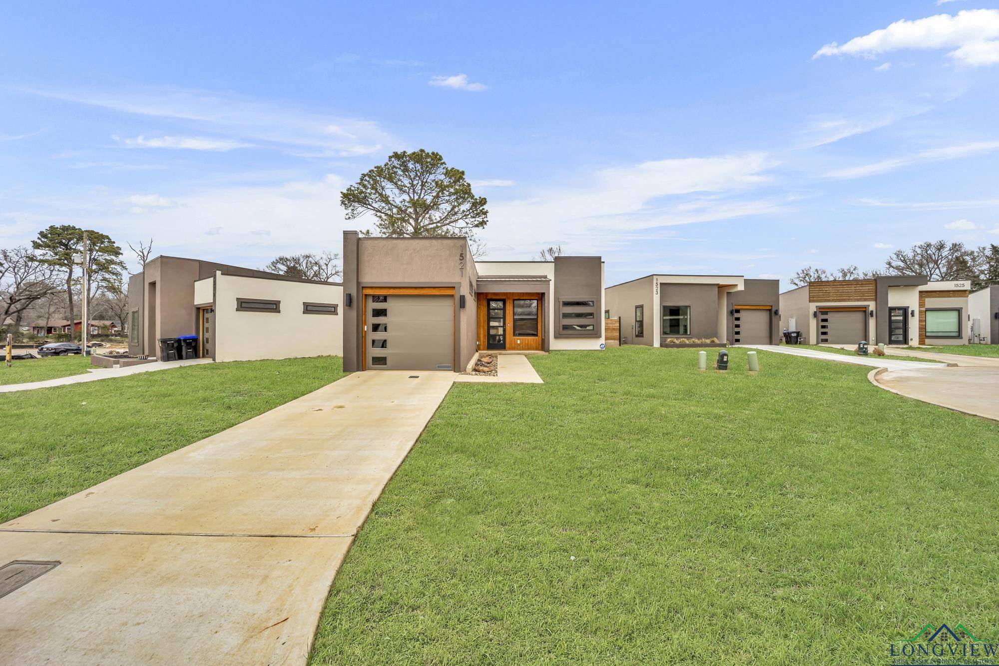 Longview, TX 75601,1521 Mahlow Dr.