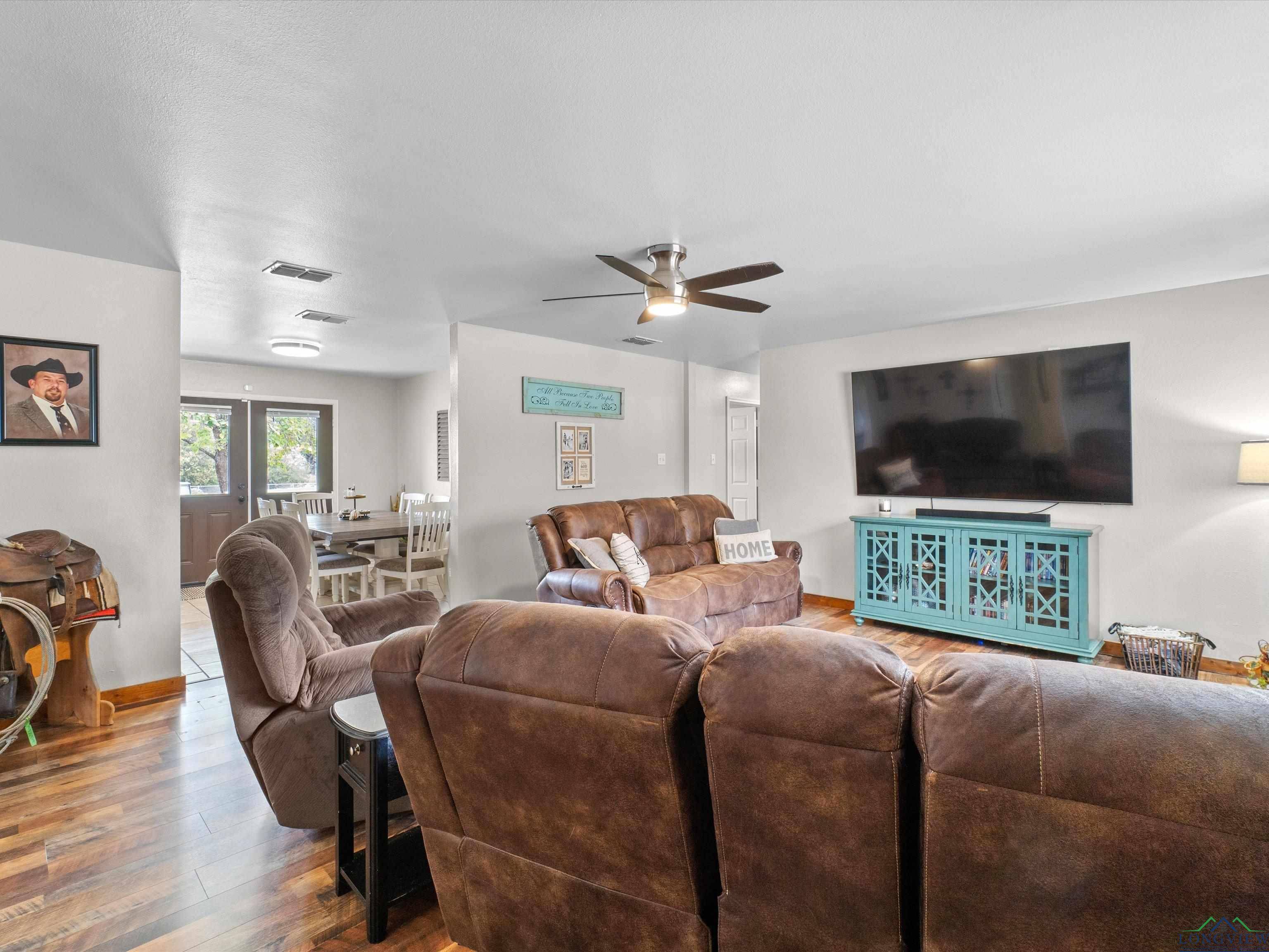 Gilmer, TX 75644,355 Old Coffeeville