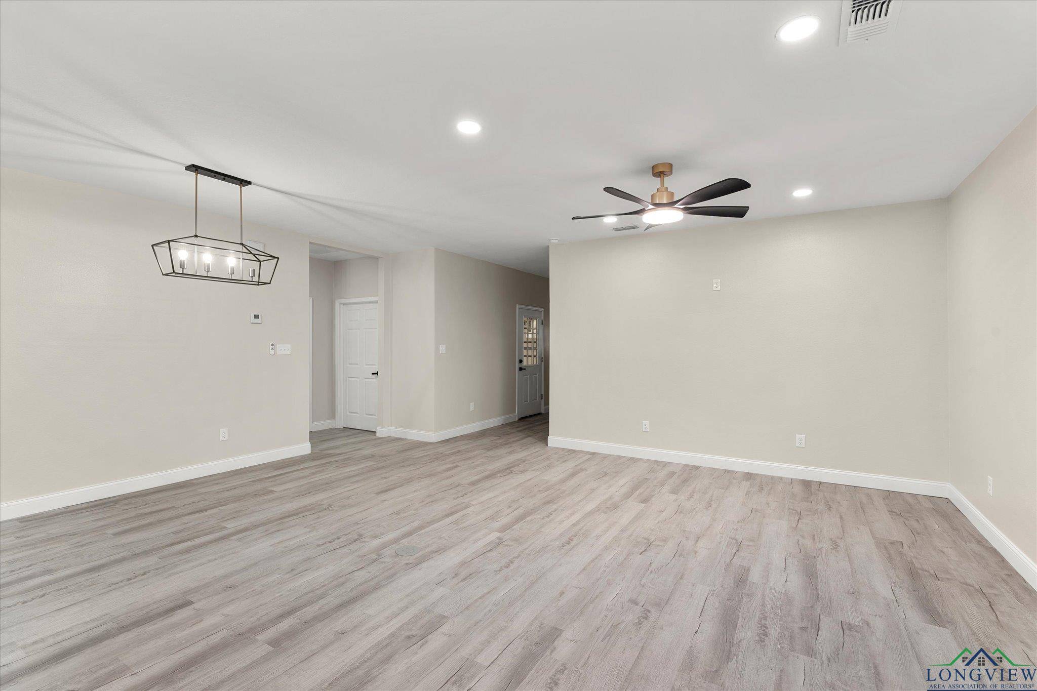 Pittsburg, TX 75686,431 Cypress St.