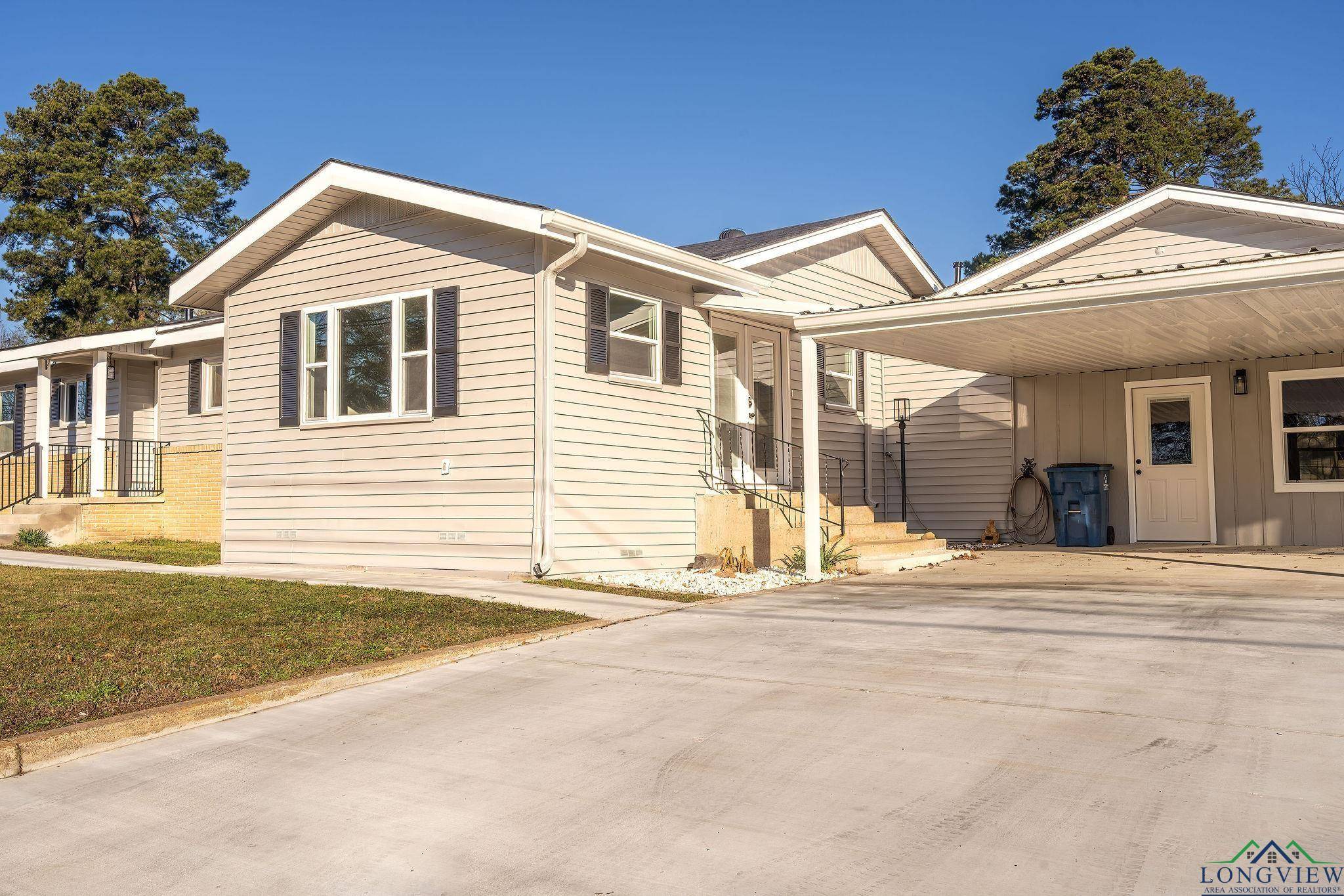 Gladewater, TX 75647,2210 E Harold St