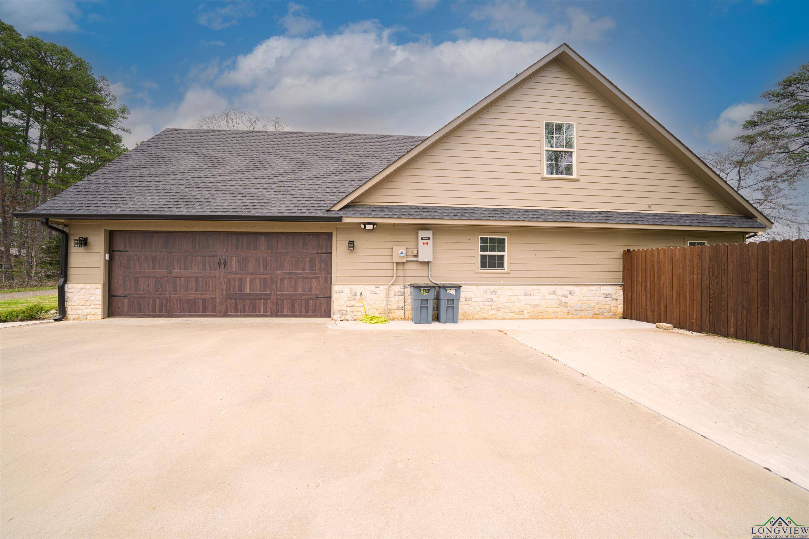 Gilmer, TX 75645,415 Bob White Dr