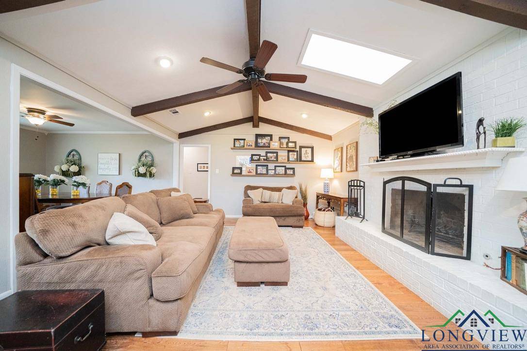 Longview, TX 75604,607 Green Oak Dr.