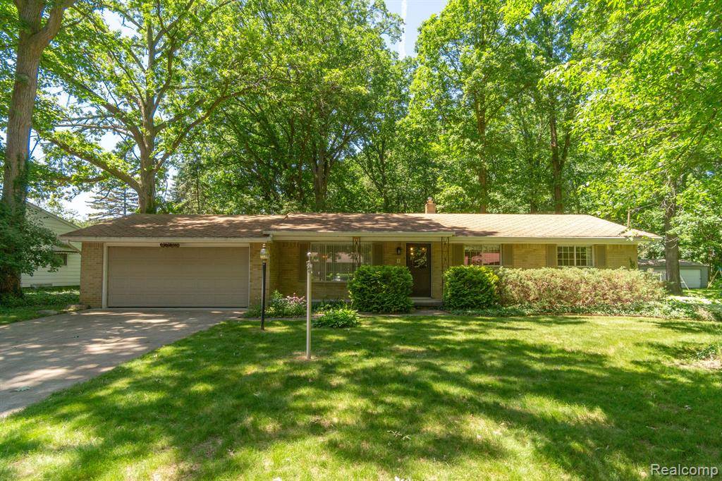 Burton, MI 48529,4392 LAWNWOOD Lane