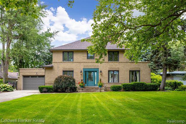 Grosse Pointe Park, MI 48230,15215 WINDMILL POINTE Drive