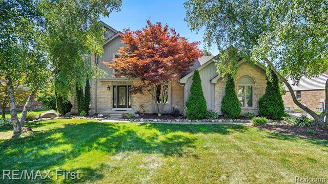 Farmington Hills, MI 48335,25409 RANCHWOOD Drive