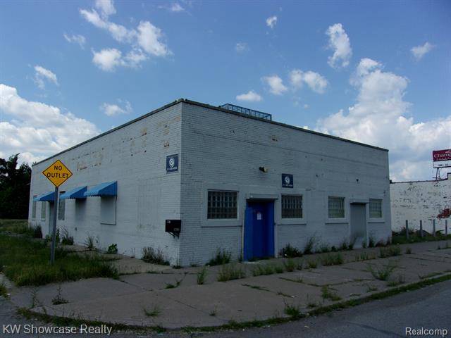 Detroit, MI 48224,17305 HARPER Avenue