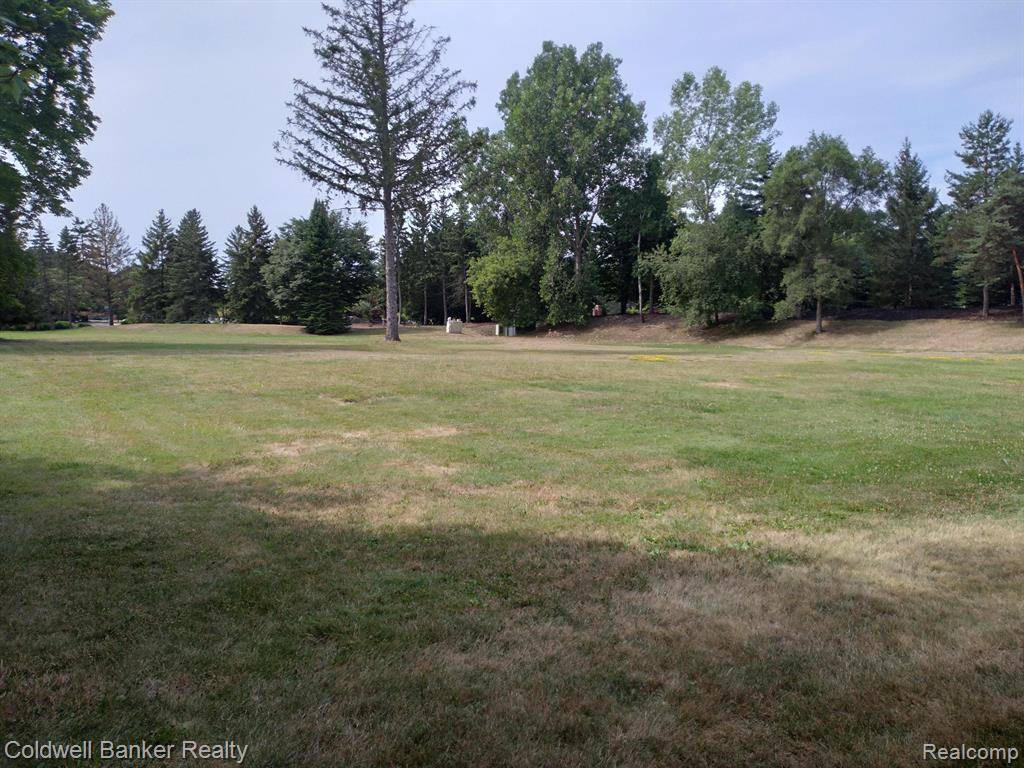 Rochester Hills, MI 48309,2530 SOUTH Boulevard W
