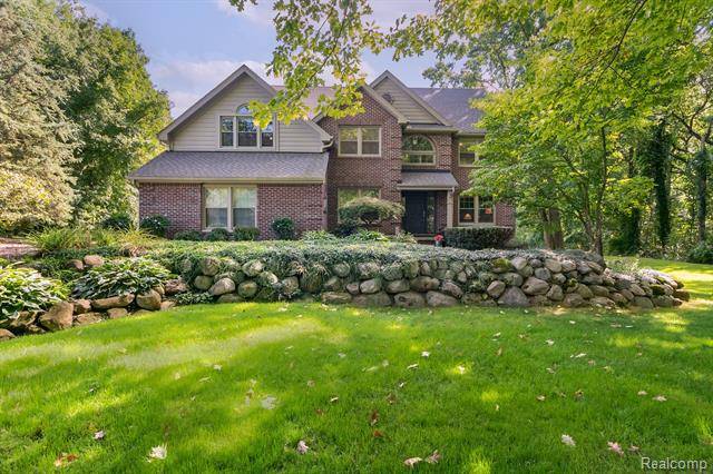 Brighton, MI 48116,5429 FIELDSTONE Court