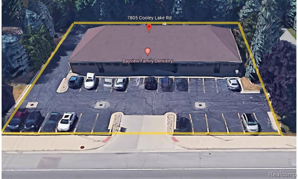 West Bloomfield Twp, MI 48324,7805 COOLEY LAKE Road 300